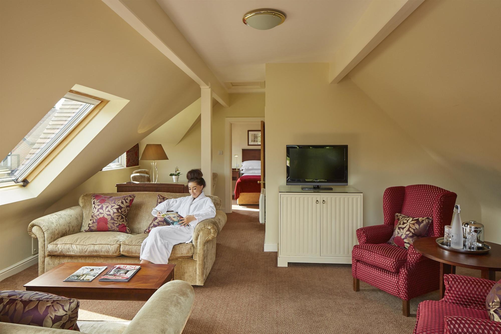 Macdonald Elmers Court Hotel Lymington Eksteriør billede