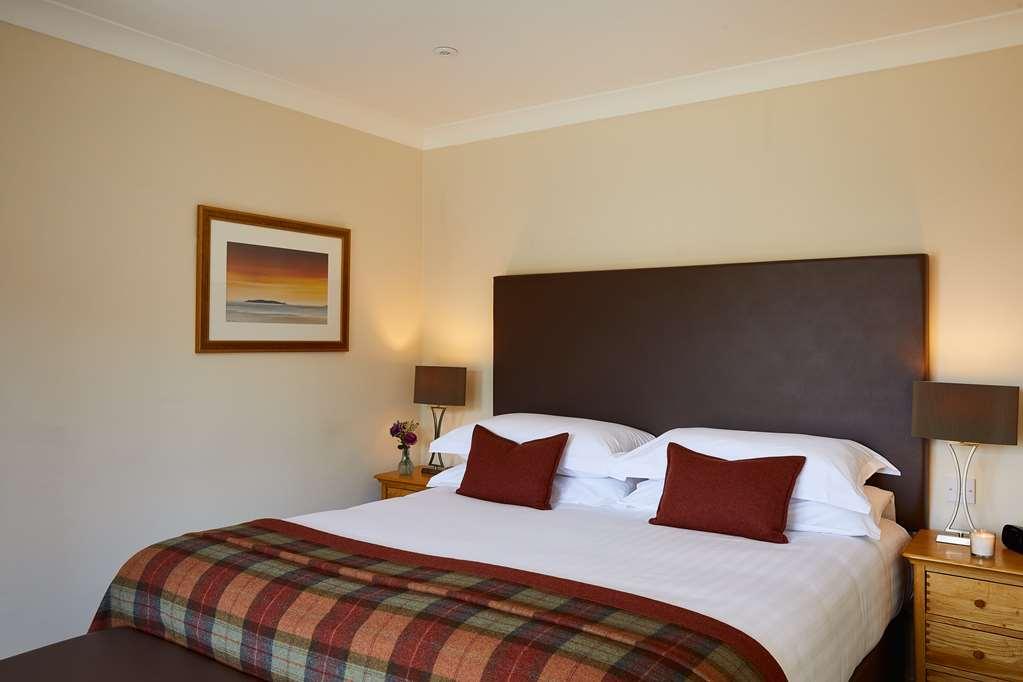 Macdonald Elmers Court Hotel Lymington Værelse billede